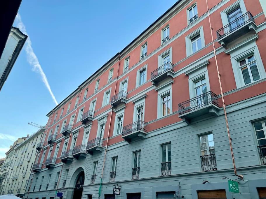 Mister G Home In The Heart Of Торино Екстериор снимка